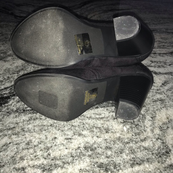 Y not Black Heeled Ankle Boots - Picture 8 of 9